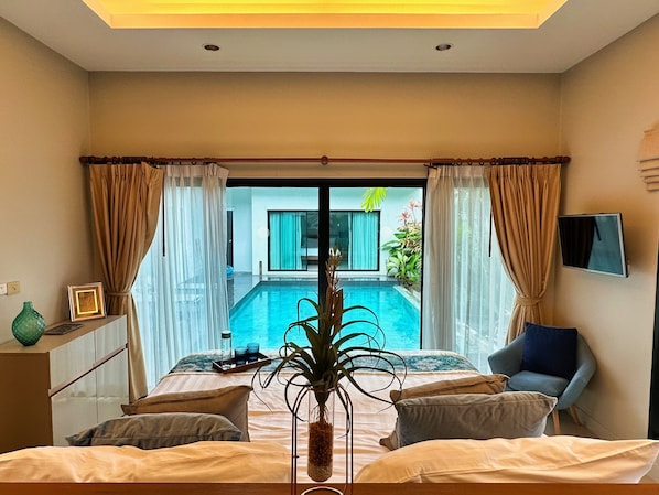 3 chambres, coffre-fort, fer et planche à repasser