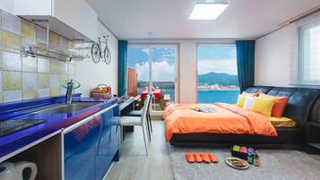 Room (204) | 1 bedroom, free WiFi