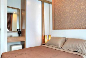 One Bedroom Apartment with Garden View