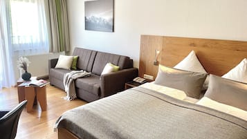 Habitación doble Confort | Caja de seguridad en la habitación, escritorio y cunas gratuitas