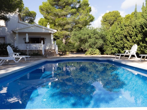 INNOUTHOMEGRAN CASA CON JARDÍN, PISCINA,PLAYA A 150M, BBQ,AA, WIFI _VIRGEN CINTA