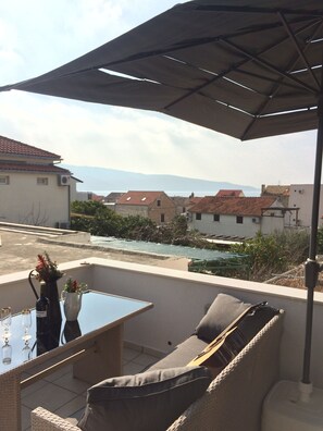 Outdoor dining - Apartment Marina Komiza (Komiža)