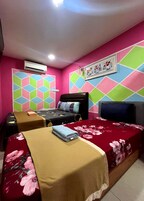 Basic Quadruple Room | Desk, iron/ironing board