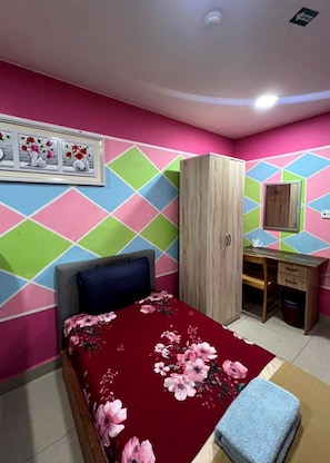 Double Room | Desk, iron/ironing board