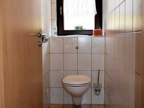 صورة غير مصنفة، 4 من 13، زرّ