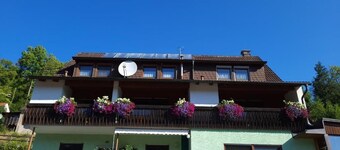 Doppelzimmer mit Balkon (Etagendusche/WC) - Gästehaus Grau