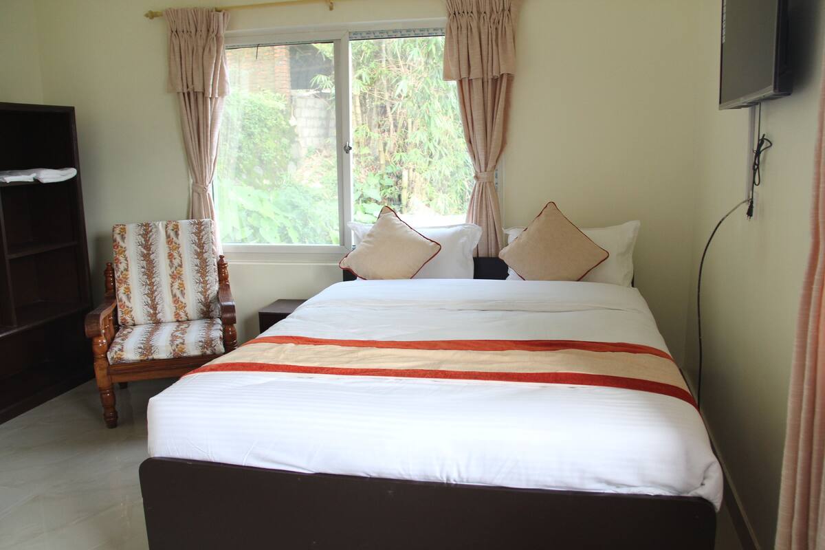 Basic Double or Twin Room | Premium bedding, Select Comfort beds, free WiFi, bed sheets