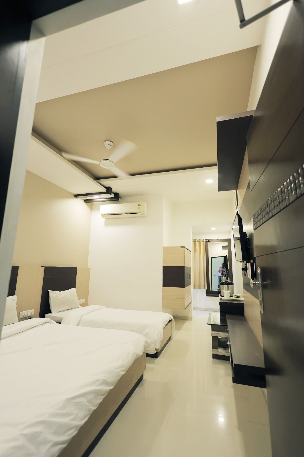 Hotel Grand Paradise