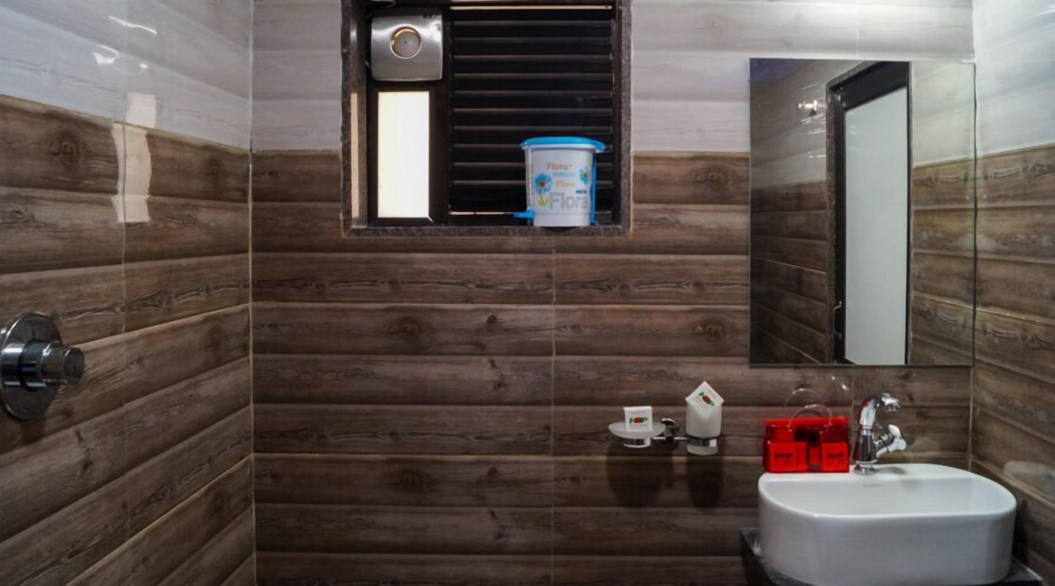 Hotel Grand Paradise