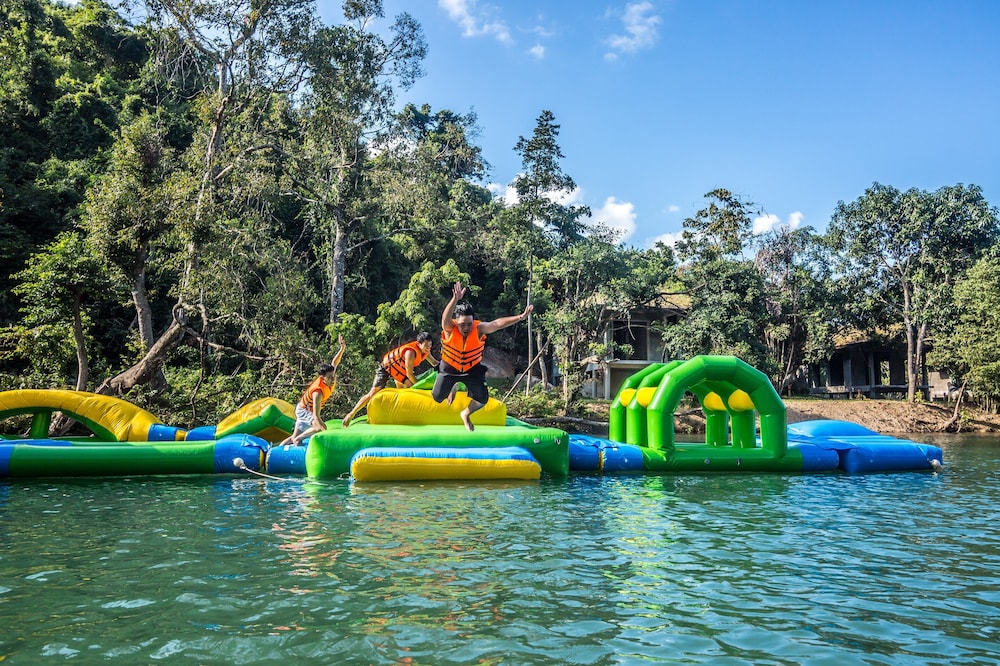 Khu du lịch Ba Hồ by null