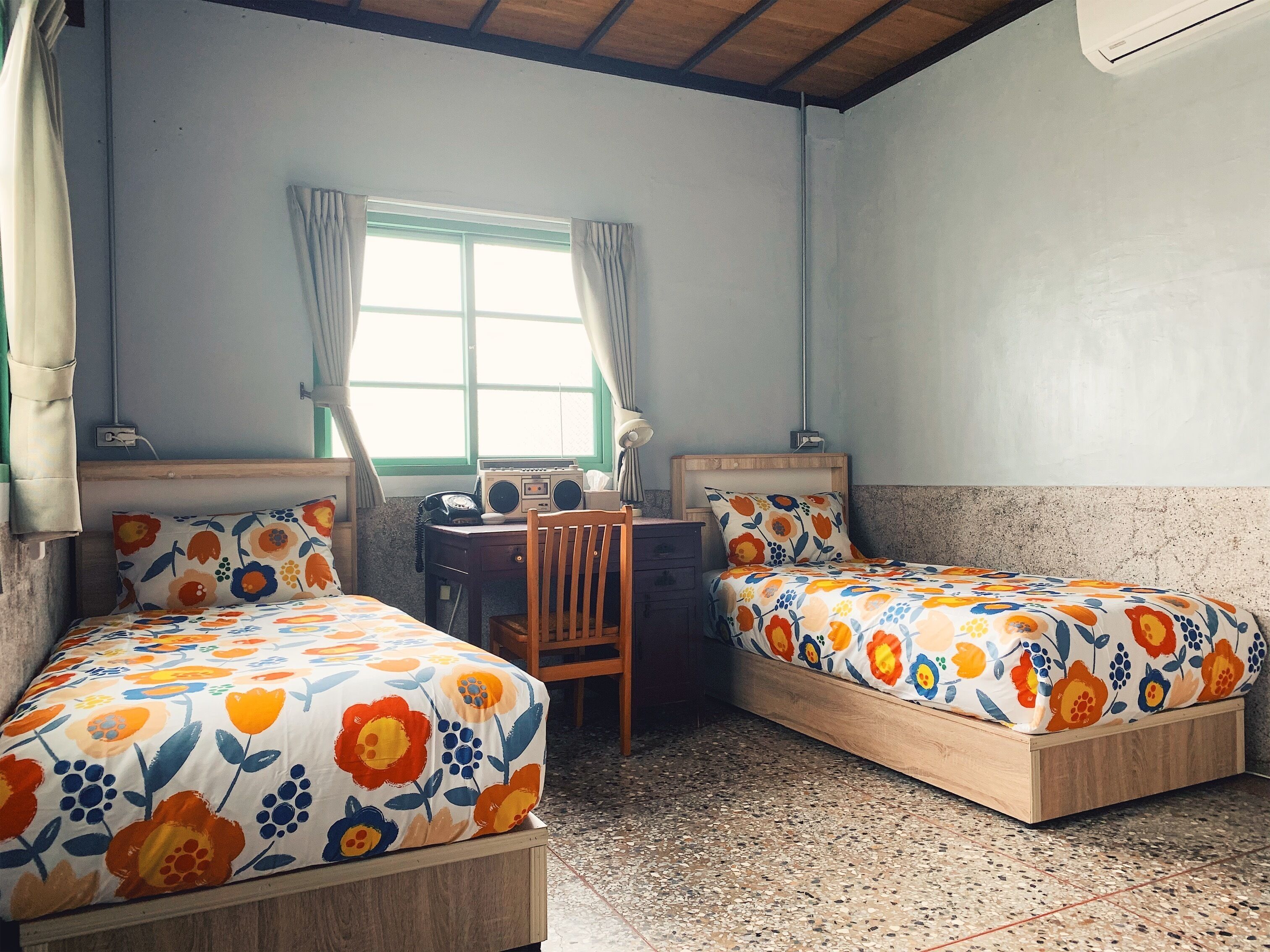 Signature Twin kamer, 2 eenpersoonsbedden, niet-roken | Bedden met traagschuimmatrassen, individueel gedecoreerd