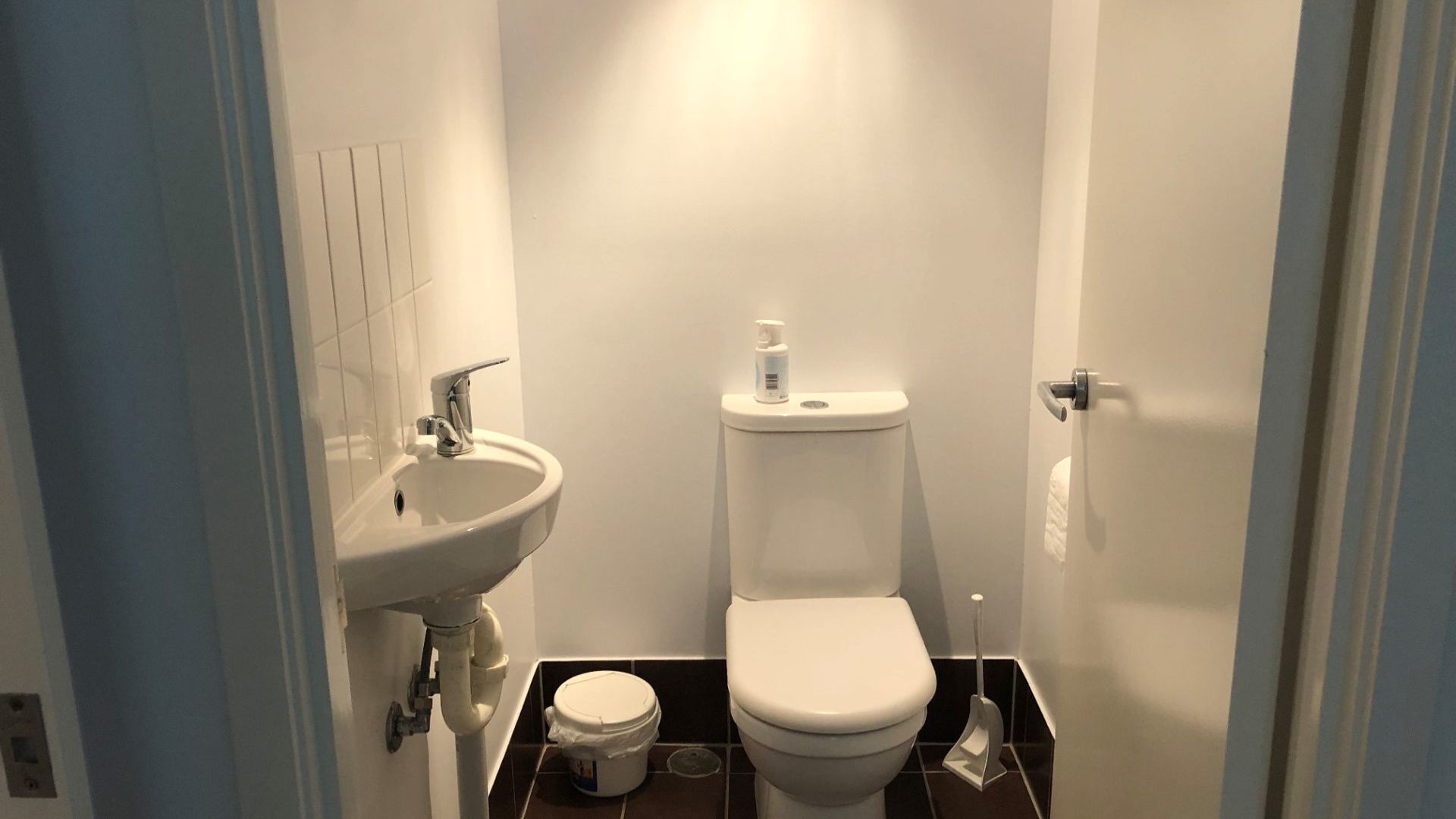 Baden 70 - Rainbow Shores. Ground Floor. Air Con. Overlooking lap pool. Wi-Fi — image 19