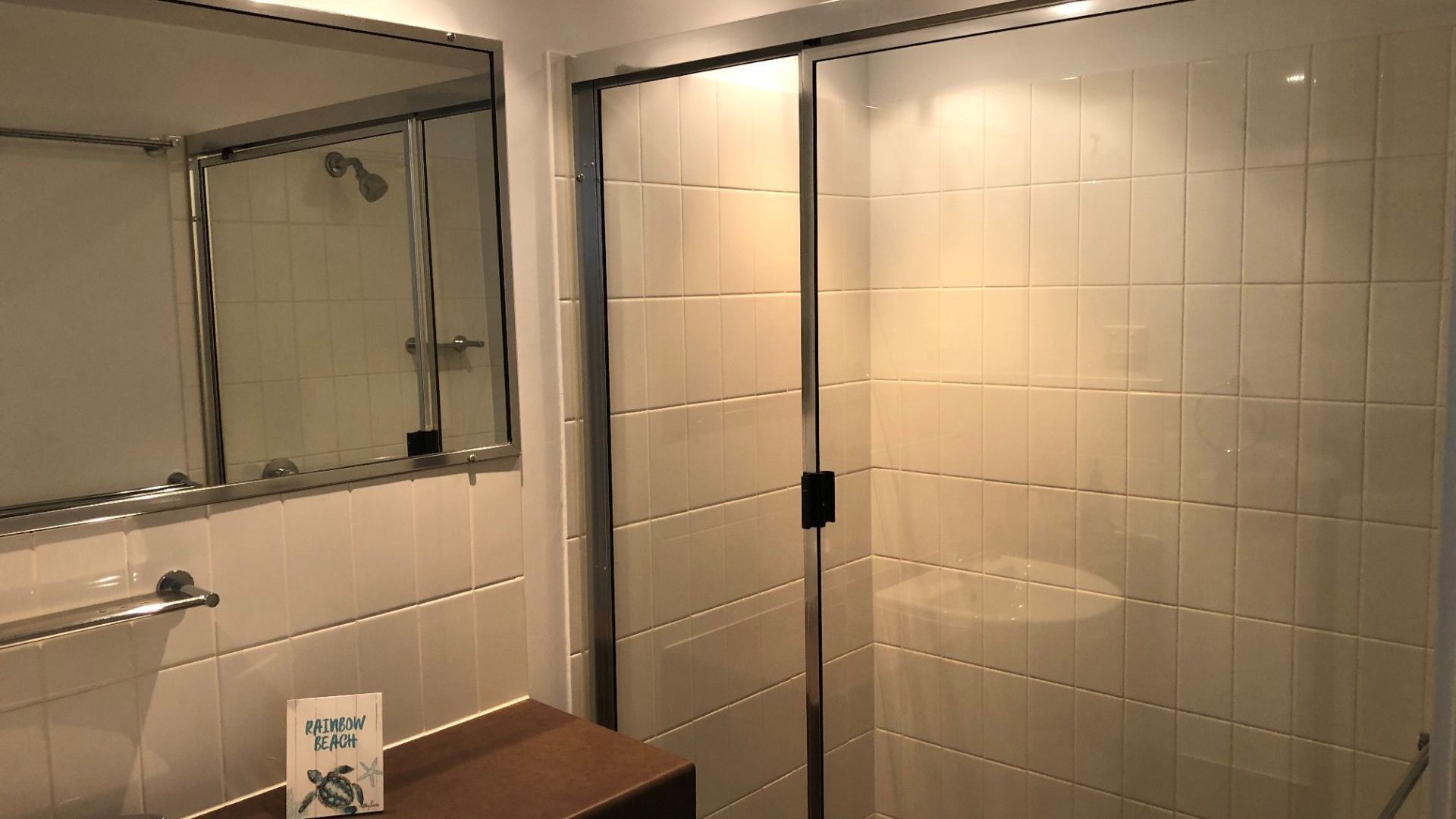 Baden 70 - Rainbow Shores. Ground Floor. Air Con. Overlooking lap pool. Wi-Fi — image 17