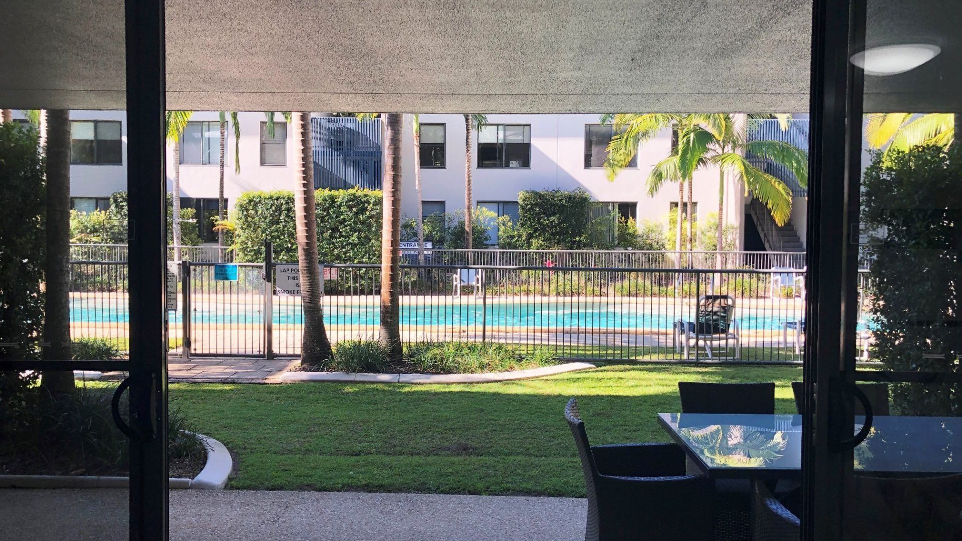 Baden 70 - Rainbow Shores. Ground Floor. Air Con. Overlooking lap pool. Wi-Fi — image 5