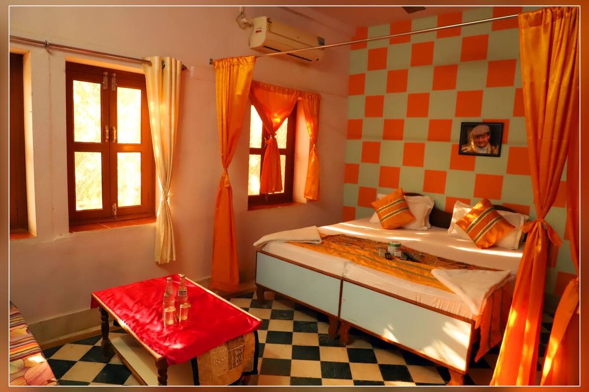 Deluxe Room | Living area