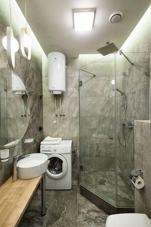 Bathroom - Allurapart Plaza (Kyiv)