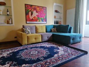 Coin salon dans le hall