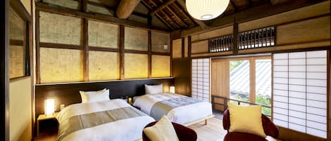 Standardrum - icke-rökare (ROYA-2nd floor) | 1 sovrum, individuell inredning, unika möbler och gratis wi-fi