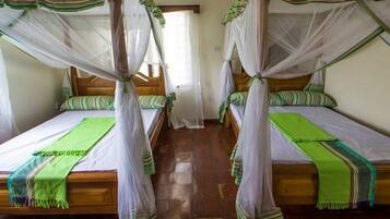 House, 4 Bedrooms | Premium bedding, memory-foam beds, desk, bed sheets