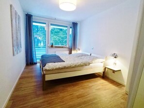 Appartement | 1 slaapkamer, een bureau, beddengoed