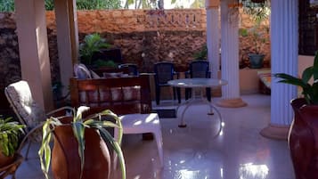 Khu ẩm thực ngoài trời