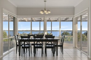 Mikrowelle, Ofen, Herdplatte, Geschirrspüler