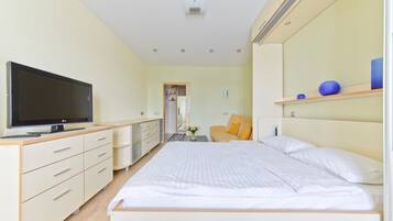 Apartment | Bügeleisen/Bügelbrett, Babybetten, kostenloses WLAN, Bettwäsche