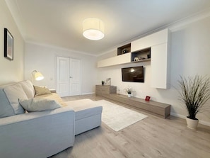 Comfort-huoneisto, 3 makuuhuonetta | Silitysrauta/-lauta, vauvansängyt, ilmainen Wi-Fi, vuodevaatteet