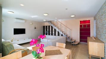 Apartemen (Duplex) | 4 kamar tidur dan setrika/meja setrika