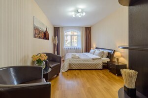 Classic-Apartment, 1 Schlafzimmer | Bügeleisen/Bügelbrett, kostenloses WLAN, Bettwäsche