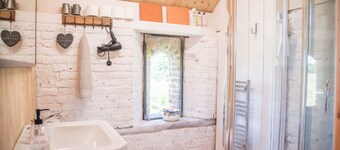Abbey Shepherds Hut, Eye