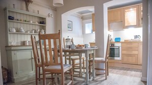 Unclassified image, 5 of 32, button - Castle Cottage, Orford (Woodbridge)