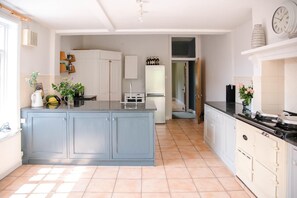 Cottage (4 Bedrooms) | Cuisine privée