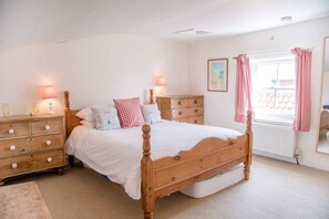 Huis (2 Bedrooms) | 2 slaapkamers, een strijkplank/strijkijzer, beddengoed