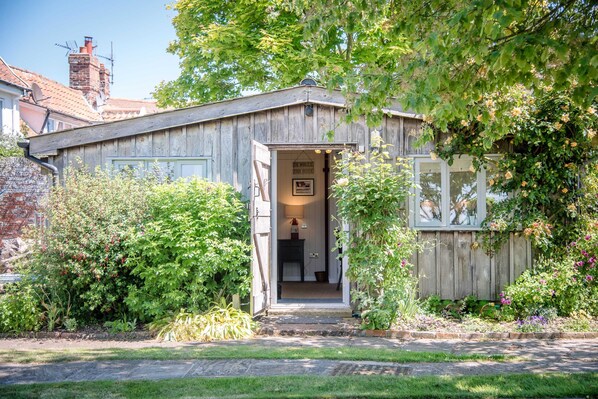 Exterior detail - Shallow End, Orford (Woodbridge)