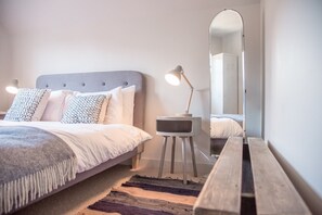 3 chambres, espace de travail pour ordinateurs portables