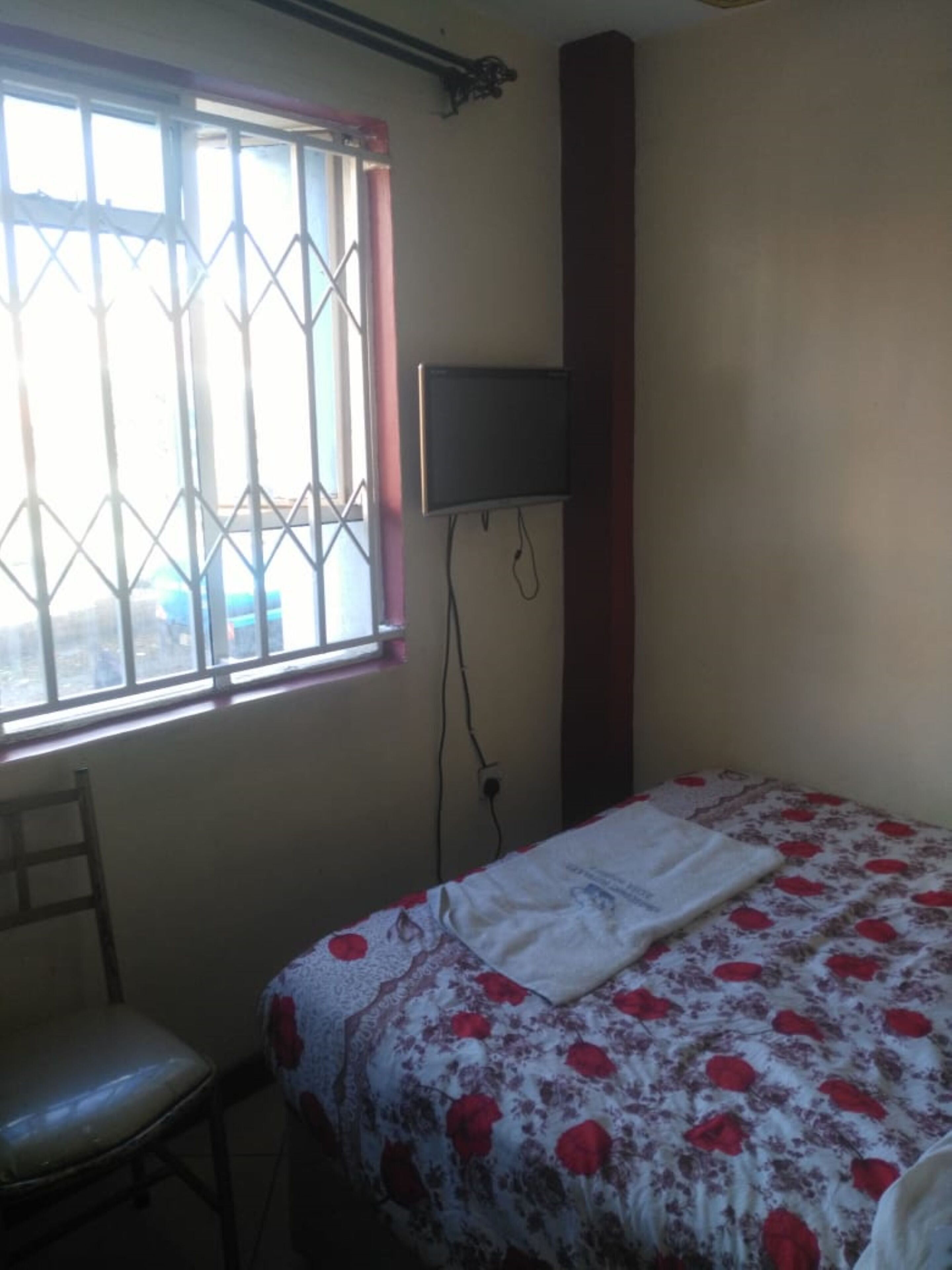 double room single use | desk, blackout curtains, free wifi, bed sheets