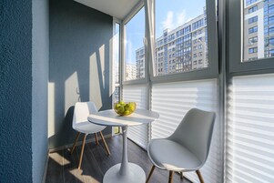 City Studio | Premium bedding, iron/ironing board, free WiFi, bed sheets