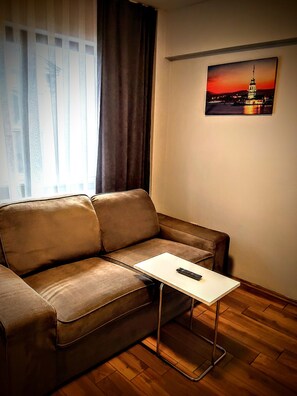 Suite | Minibar, desk, laptop workspace, iron/ironing board - Rodoshan (Istanbul)