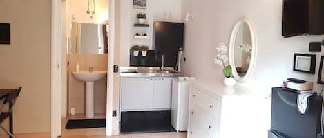 基础开间 | 起居区 | 平板电视