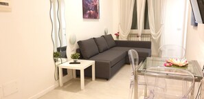 Appartement Affaires, 1 chambre | Coin séjour | Télévision à écran plat