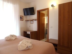 Comfort-Doppelzimmer, Bergblick | Zimmerausstattung