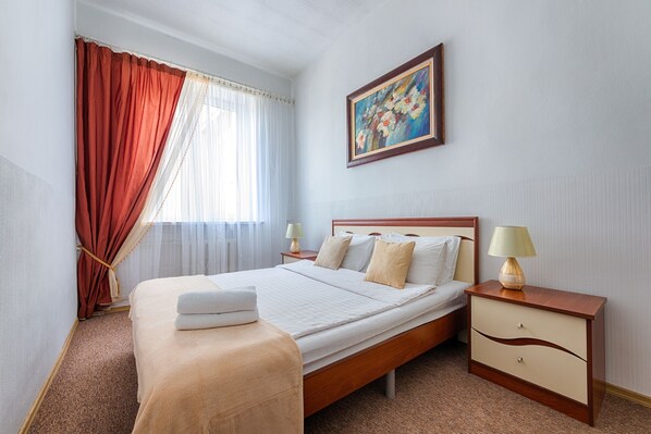 Apartment, 2 Bedrooms | 2 bedrooms, iron/ironing board, cribs/infant beds, free WiFi