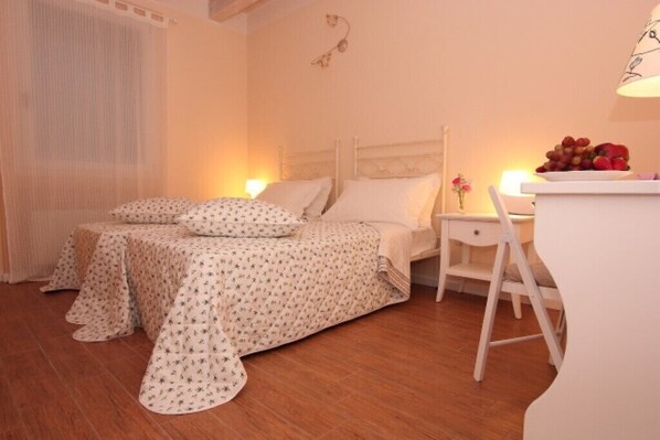 1 bedroom, soundproofing, WiFi