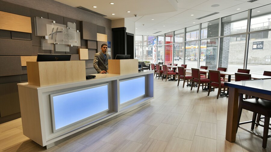 Holiday Inn Express & Suites Jersey City - Holland Tunnel by IHG