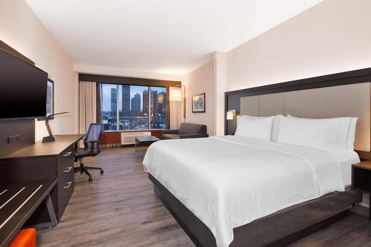 Suite, 1 King Bed