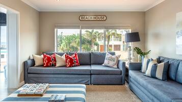 Classic House | Living area