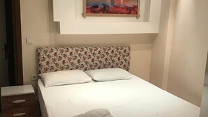 Unclassified image, 3 of 12, button - Daisy Hotel (Izmir)