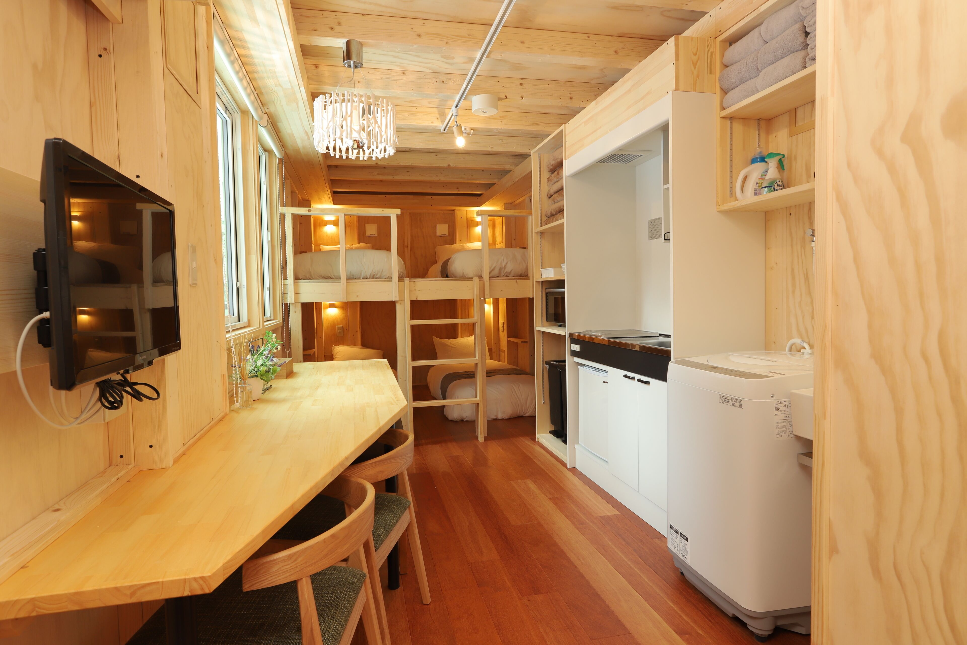 room 2 jr mobile inn | desk, free wifi, bed sheets