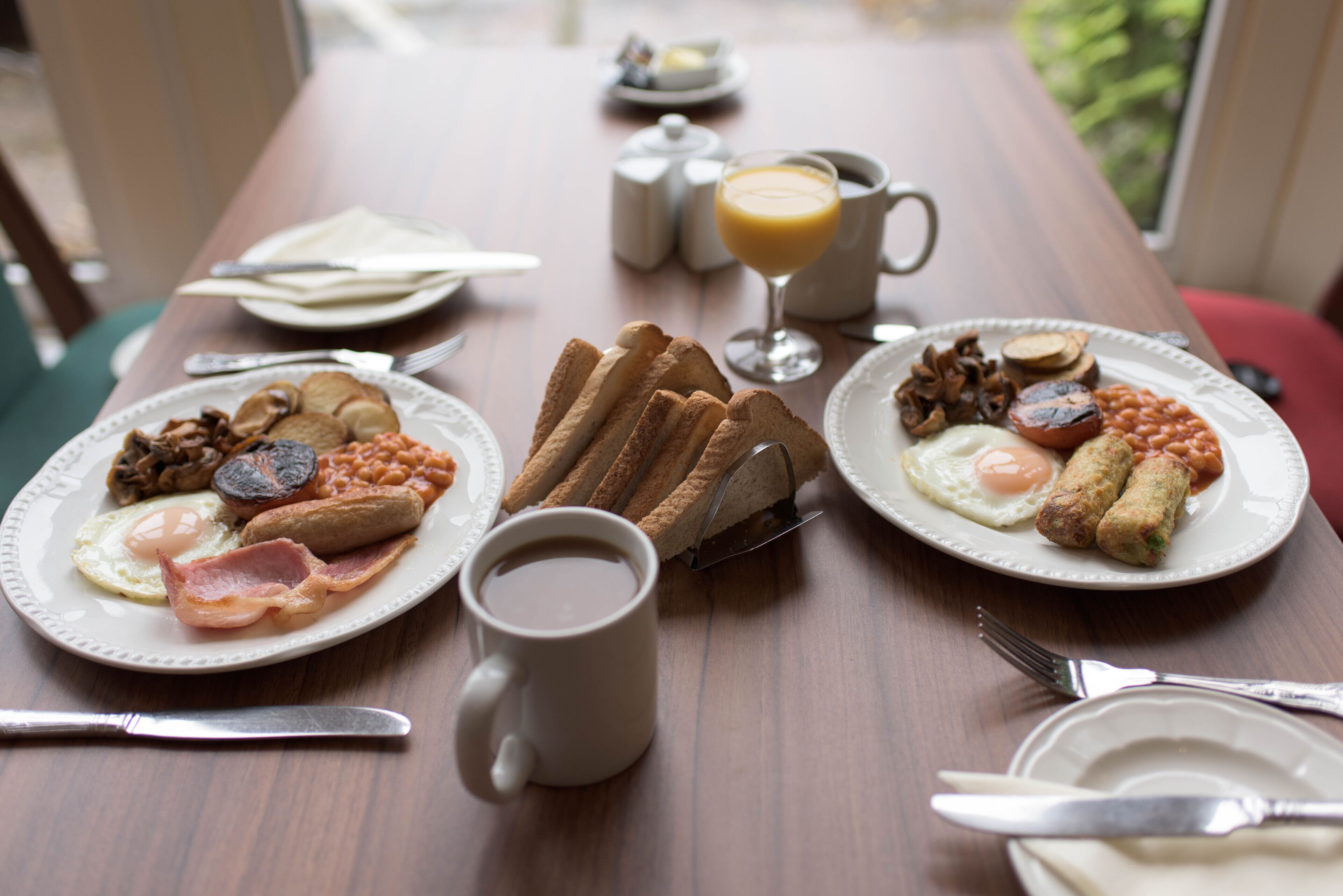 daily english breakfast (gbp 10 per person)